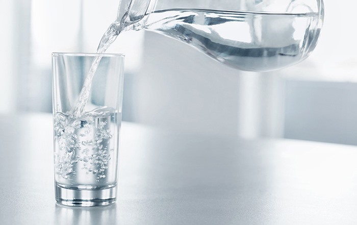 Uống nước quá nhiều có hại với cơ thể