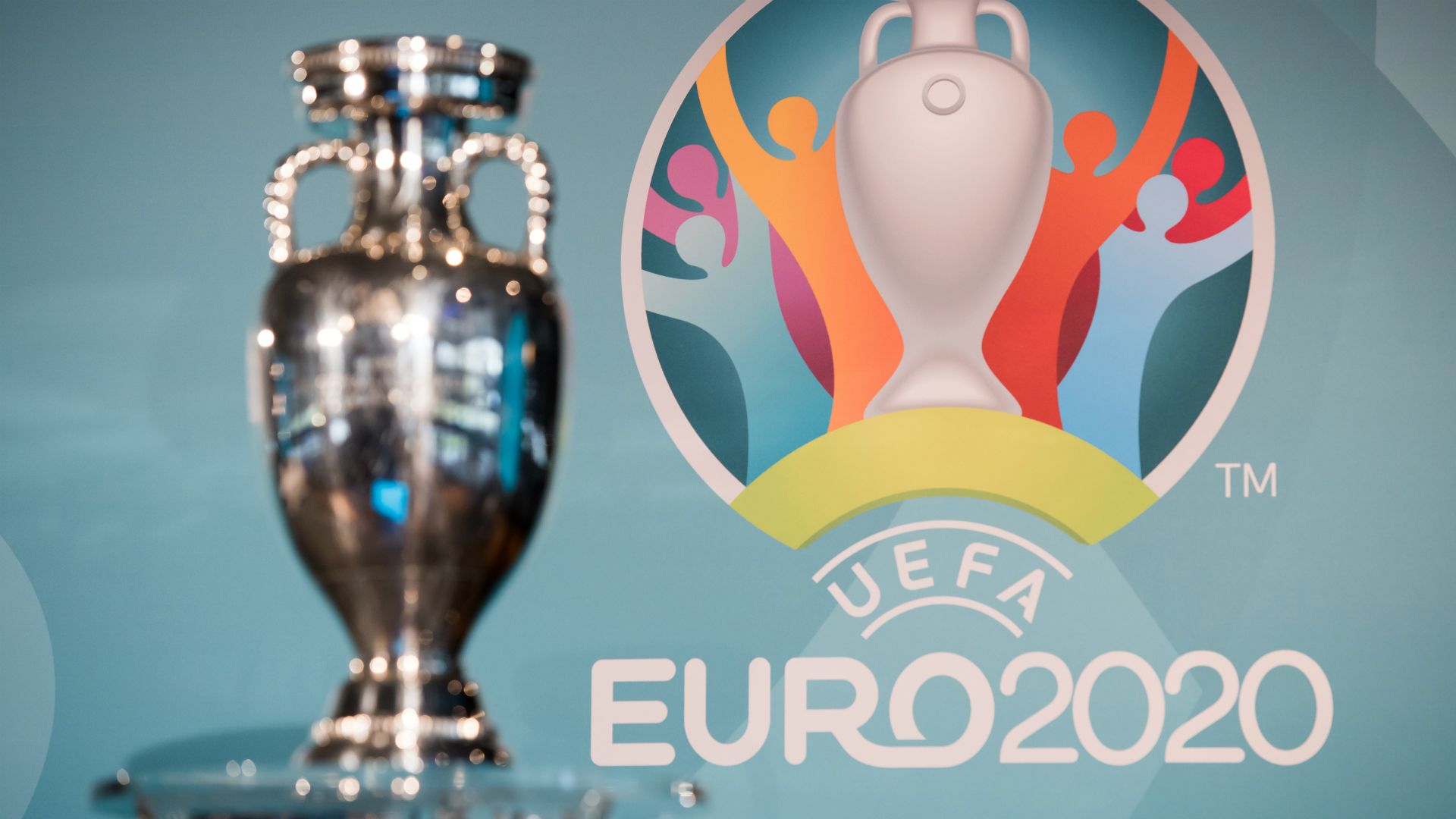 Giải bóng đá EURO là gì? | EURO tổ chức mấy năm một lần? | giadabongtot