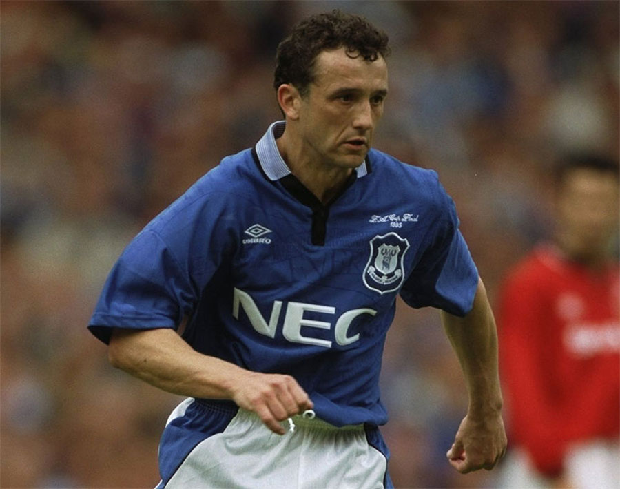 Barry Horne | Everton Player Profile