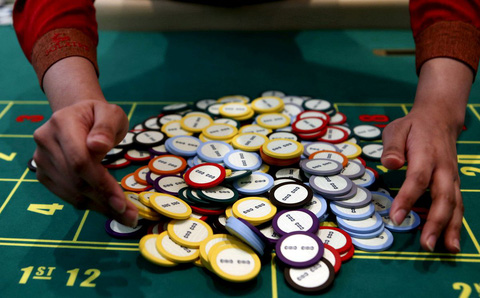 Philippines đóng cửa 175 công ty cờ bạc trực tuyến, trục xuất 40.000 lao động Trung Quốc - Tuổi Trẻ Online